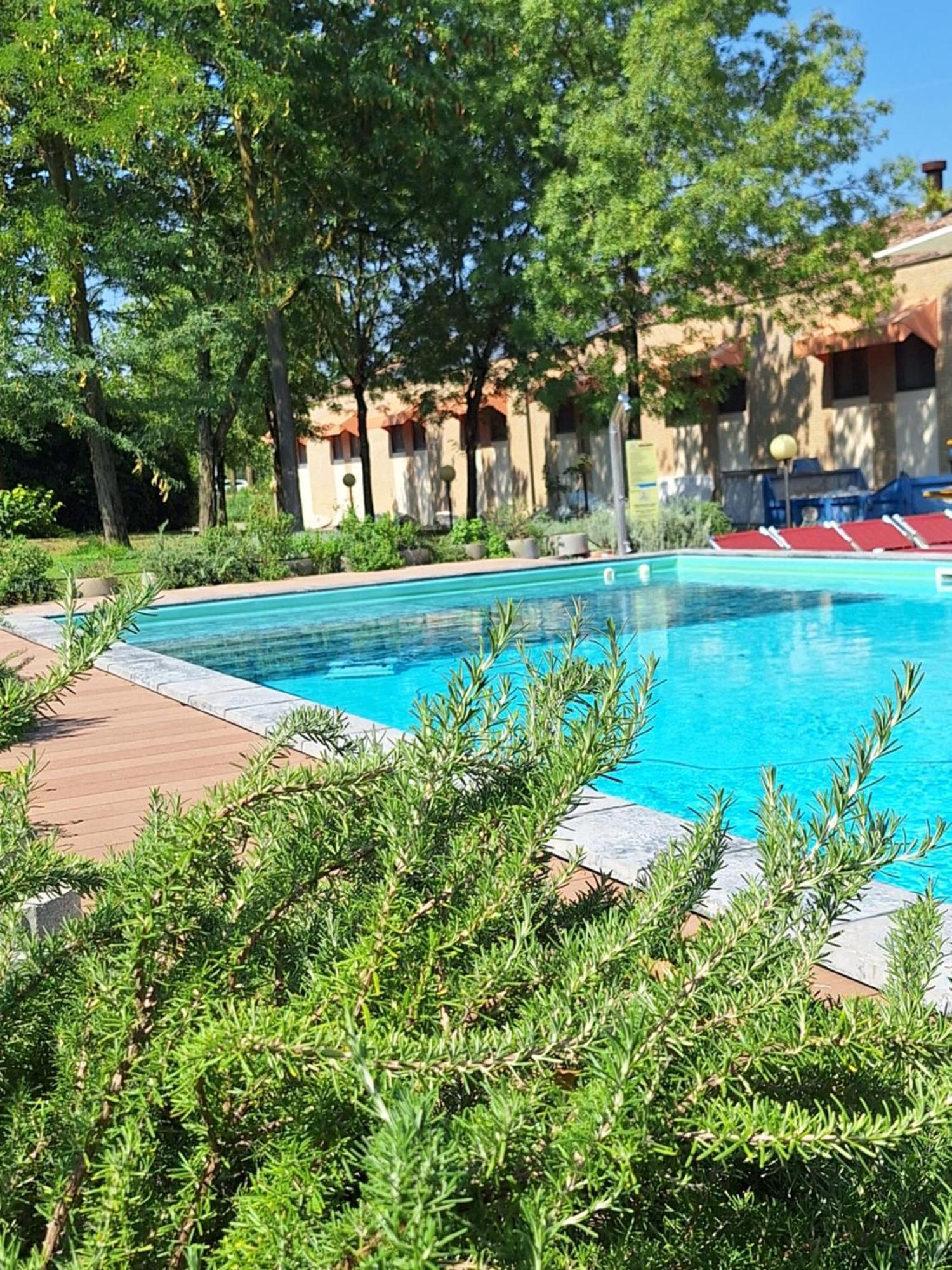 Hotel Tre Ville Parma Exterior photo